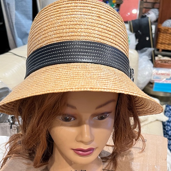 COACH CLOCHE STRAW HAT MADE IN ITALY - NWOT - Picture 1 of 10